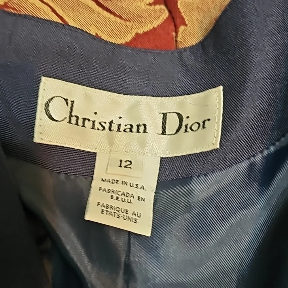 Christain Dior Silk Navy Fitted Blazer with Structured Shoulders and  Vneck 12 - Picture 6 of 12